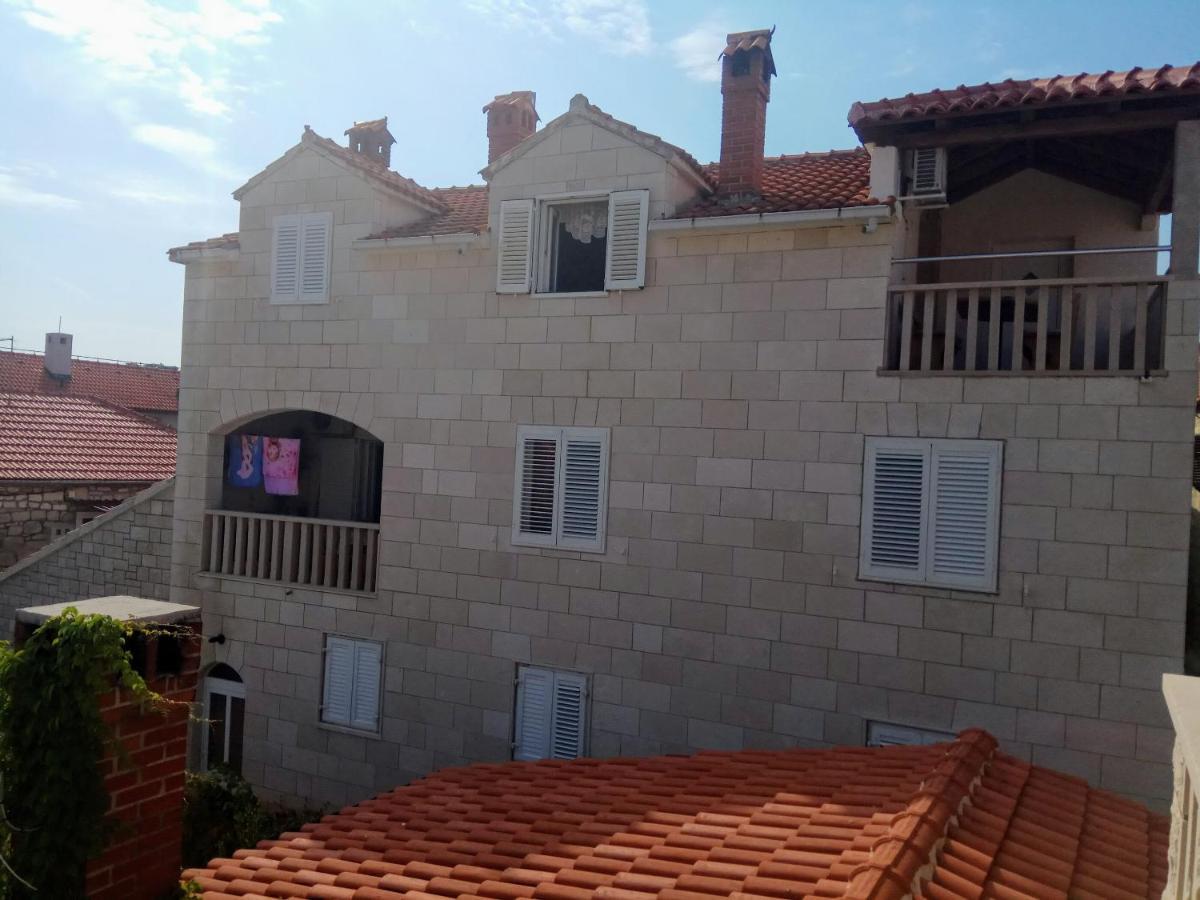 Apartments Banic Postira Εξωτερικό φωτογραφία